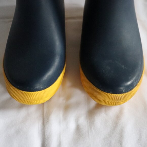 Hatley Kids Classic Slip On Sz 1 Navy Yellow Outdoor Matte Rubber Rain Boots - Picture 5 of 11